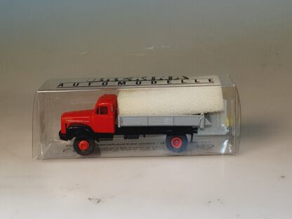 1:87 Brekina 85003 Scania 110 Kipper rot, neuw./ovp