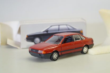 1:43 Schabak Audi 80 rot, top/ovp
