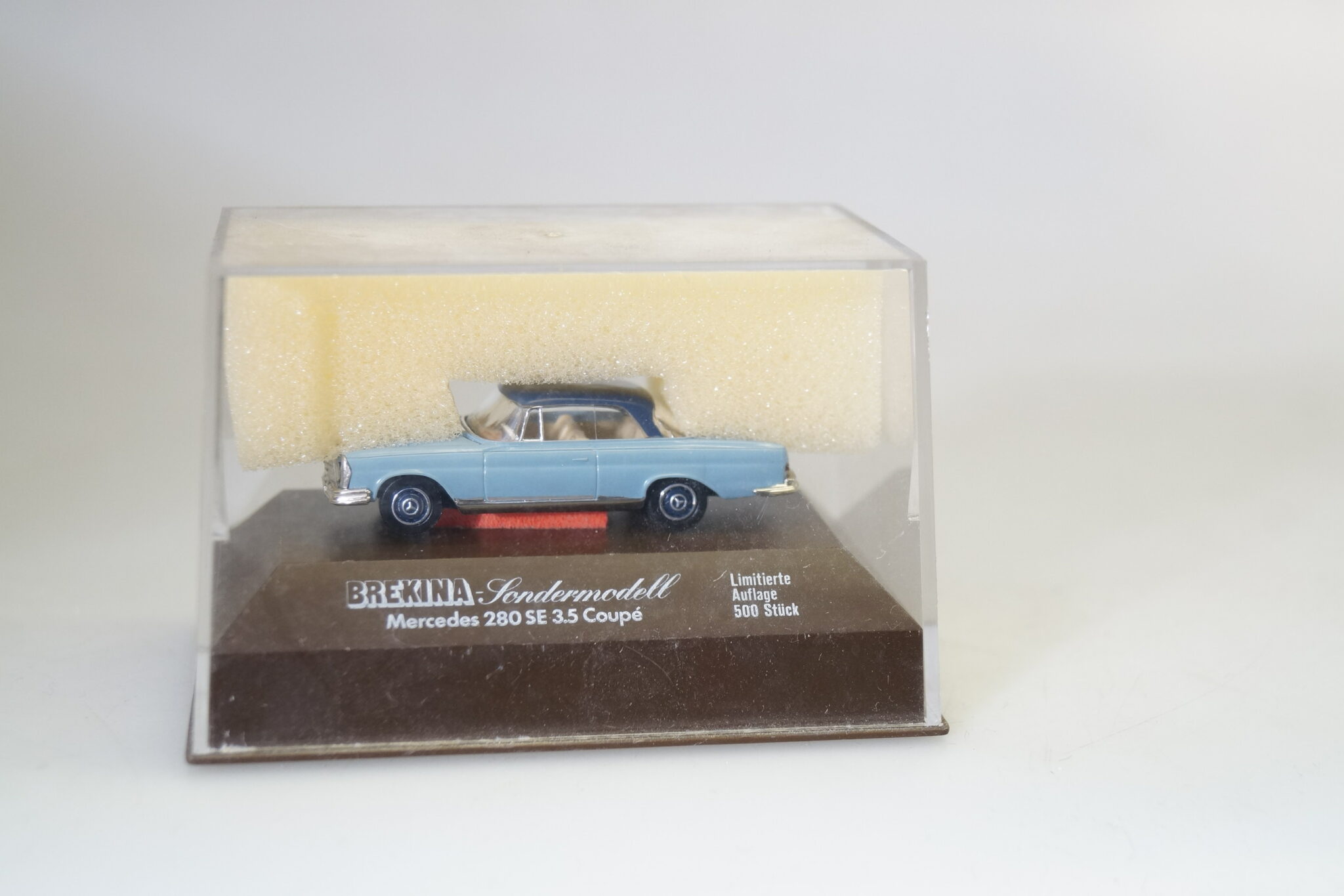 Brekina Meisterstück MB 280 SE 3.5 Coupe hellblau, top/ovp/lim.500 St.