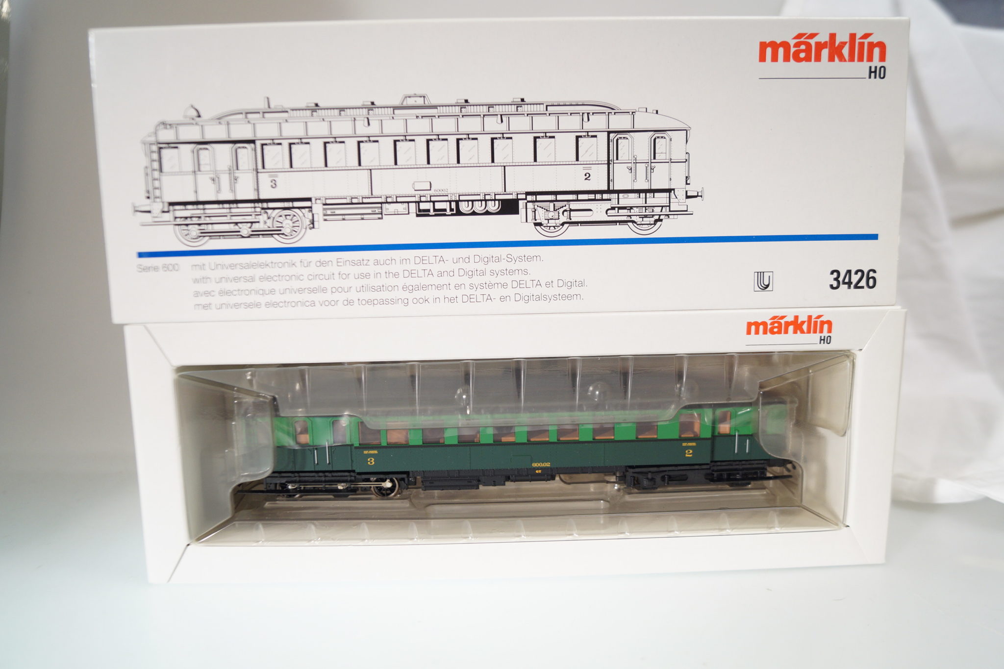 h0 Märklin 3426 E-Triebwagen SVCB Serie 600, neu
