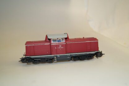 h0 Märklin 37008 Diesellok V100 2263, gut/mfx/Sound/Einstiege fehlen
