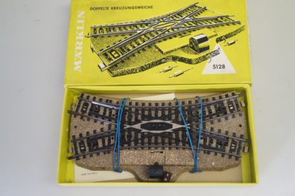 H0: Märklin M-Gleis 5128 Doppelte Kreuzungsweiche /el., top/ovp