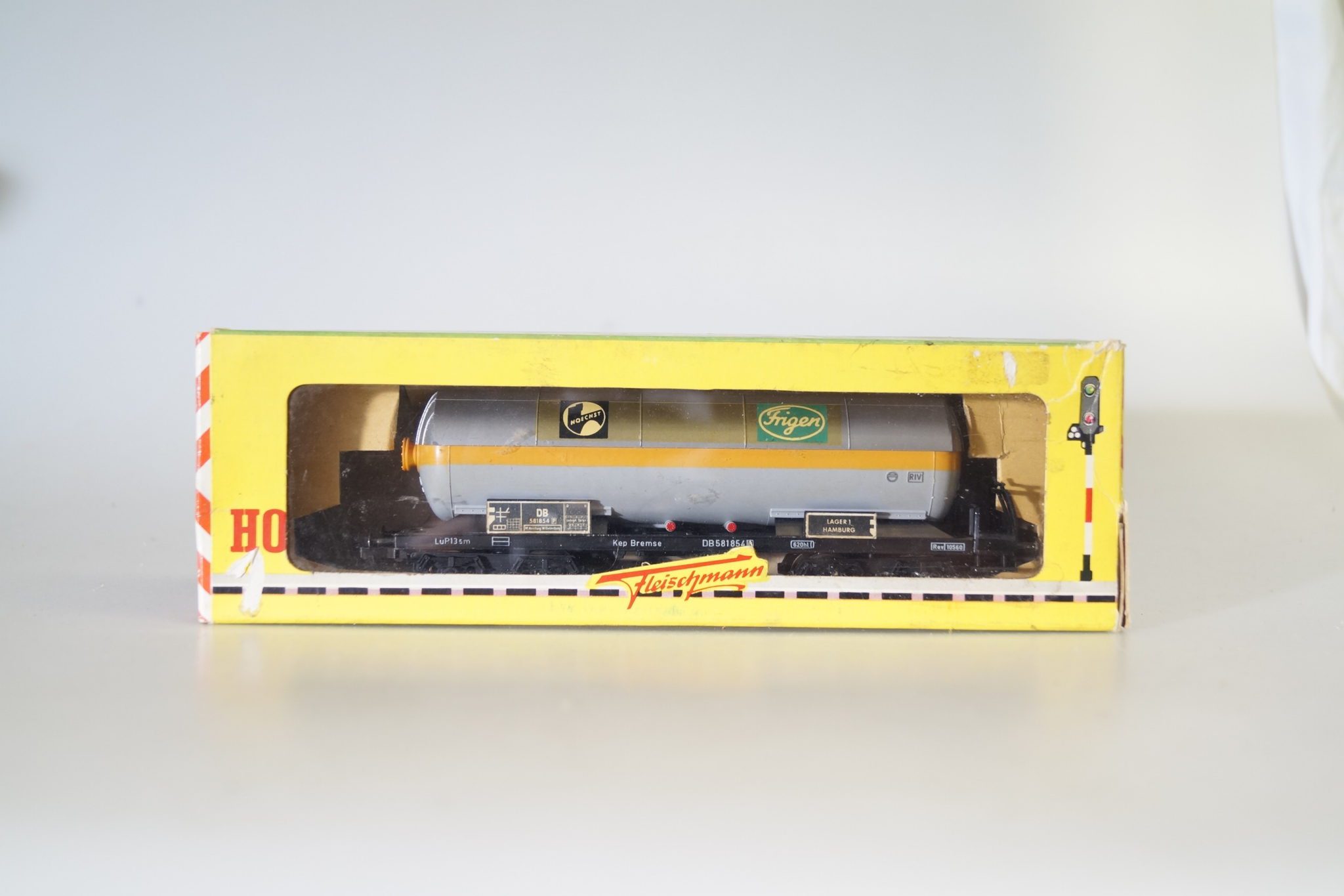 1 87 Fleischmann 1499 R Kesselwagen Hoechst Neuw Ovp Gearontologist