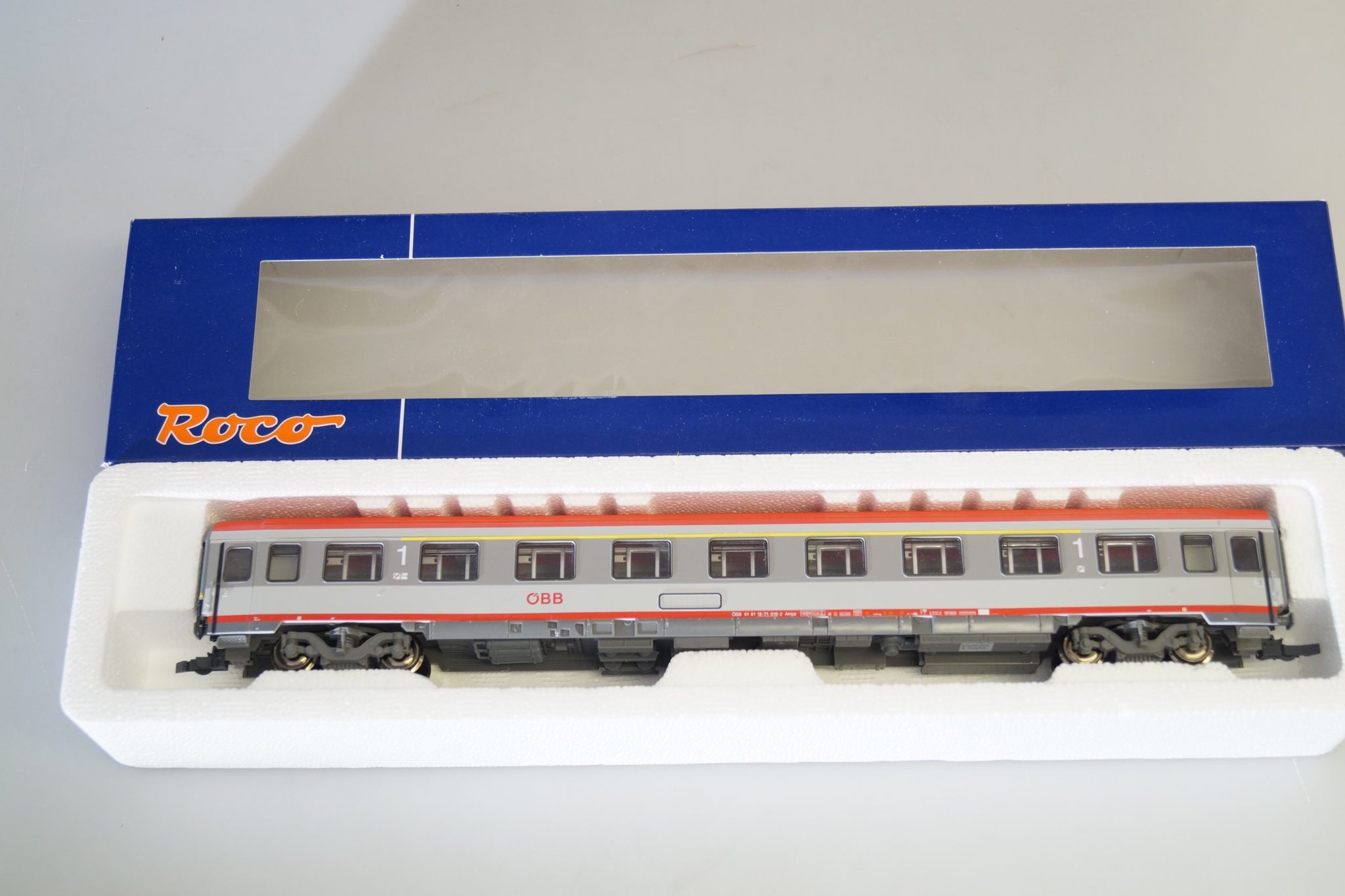 h0 Roco 45352 ÖBB-Reisezugwagen 1.Kl., top/ovp