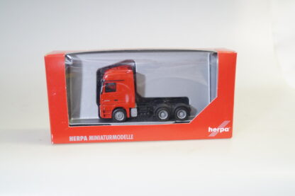 1:87 Herpa 150460 MB Actros Zm 3-achs. rot, neuw./ovp