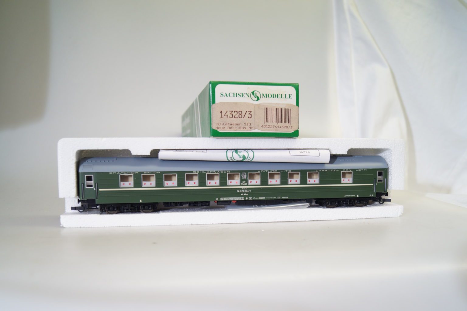 SACHSENMODELLE Voiture Lits SZD Vert - 14328, Modèle Miniature