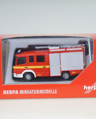 Herpa 042604 MB Mercedes Benz Sprinter RTW KTW Feuerwehr Frankfurt Main 1:87 H0 