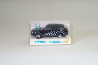 1:87 Rietze Audi A4 Avant schwarz/silberne Flammen, neuw./ovp