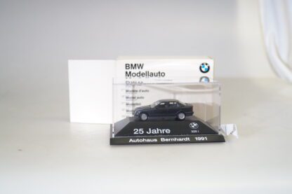 1:87 Herpa 82229417824 BMW 25 Jahre Autohaus Bernhardt, neuw./ovp
