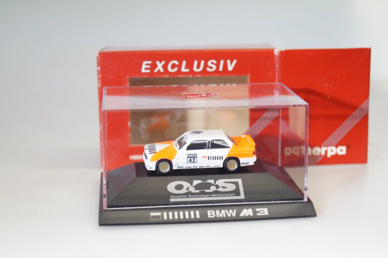BMW Art Car 8: E30 M3 Gr.A by Ken Done - Supercar Nostalgia