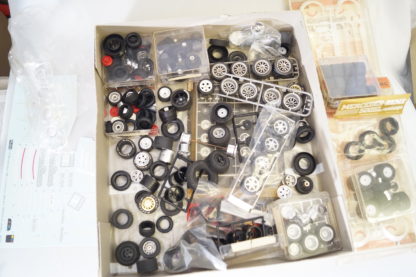 Bastelalarm no.1! 1:32 Reifen/Felgen Tamiya etc., über 100 Stück