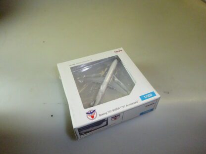 1:500 Herpa Wings 507264 Boeing 737 75th Anniv., neuw./ovp