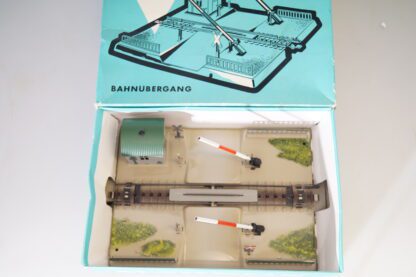 h0 Märklin 7390 Mech.Bahnübergang, neuw./ovp