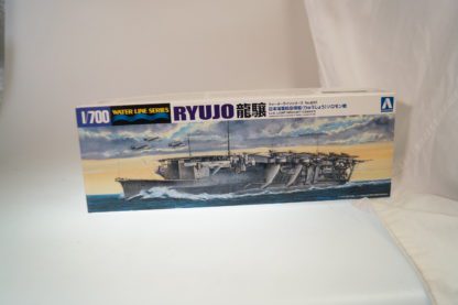 012390 Aoshima 1:700 Ryujo, neu/ovp