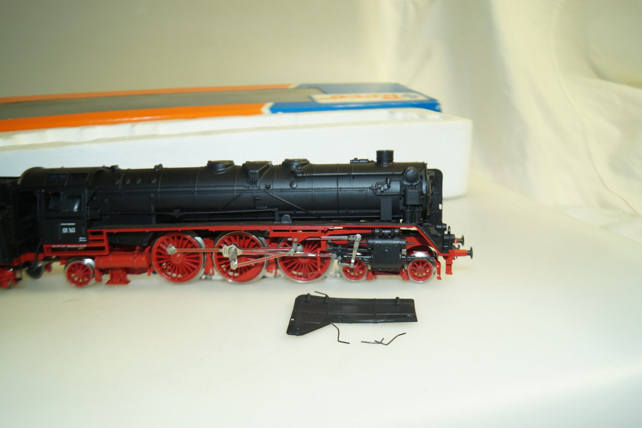 Rivarossi DB BR 01 141 H0ゲージ Rivarossi DB BR 01 141 H0ゲージ - 鉄道模型新しい