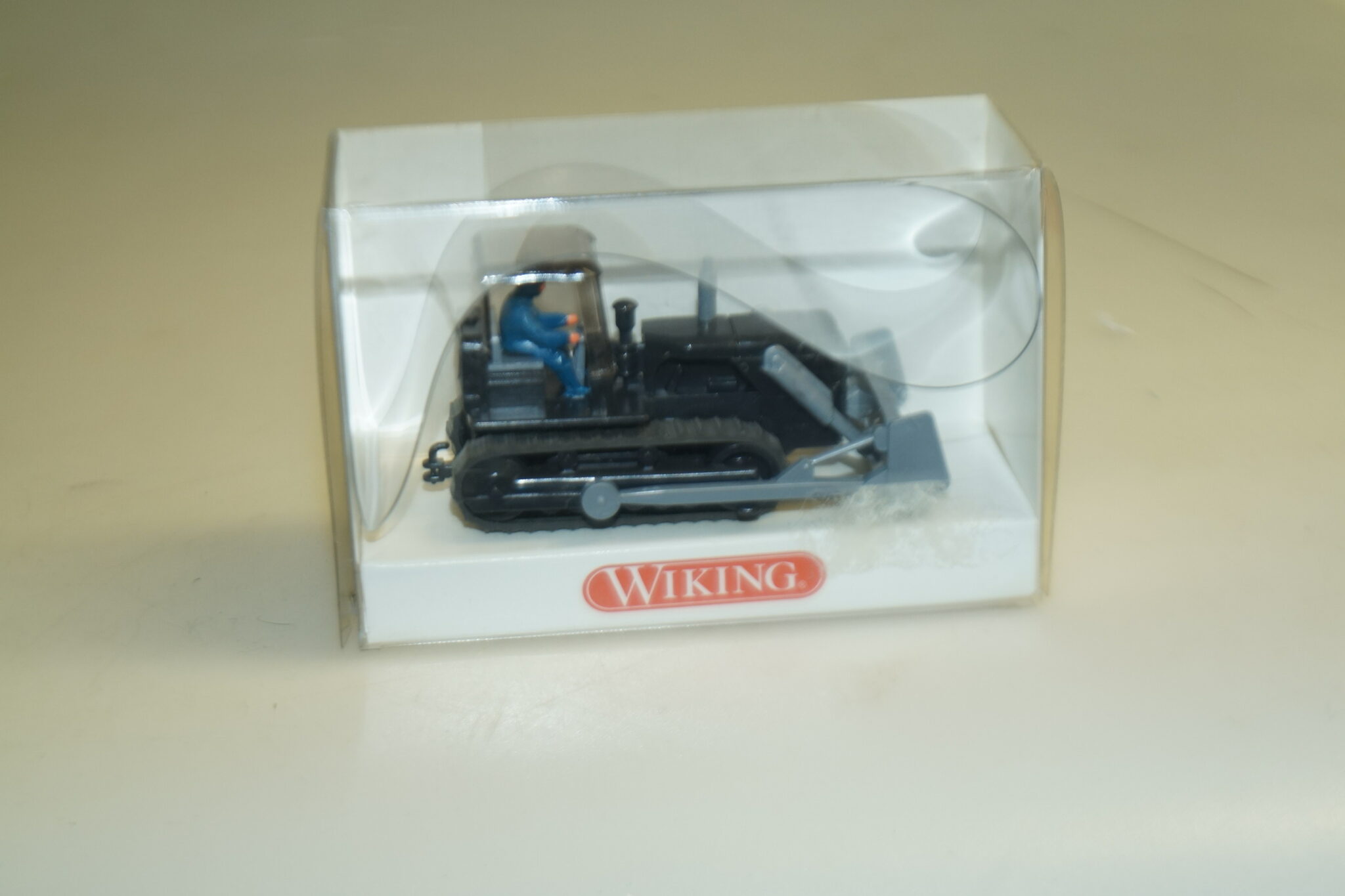1:87 Wiking 655 05 18 Planierraupe schwarz, neuw./ovp