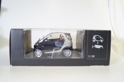 1:18 MCC Smartware smart City-Coupe, neuw./ovp