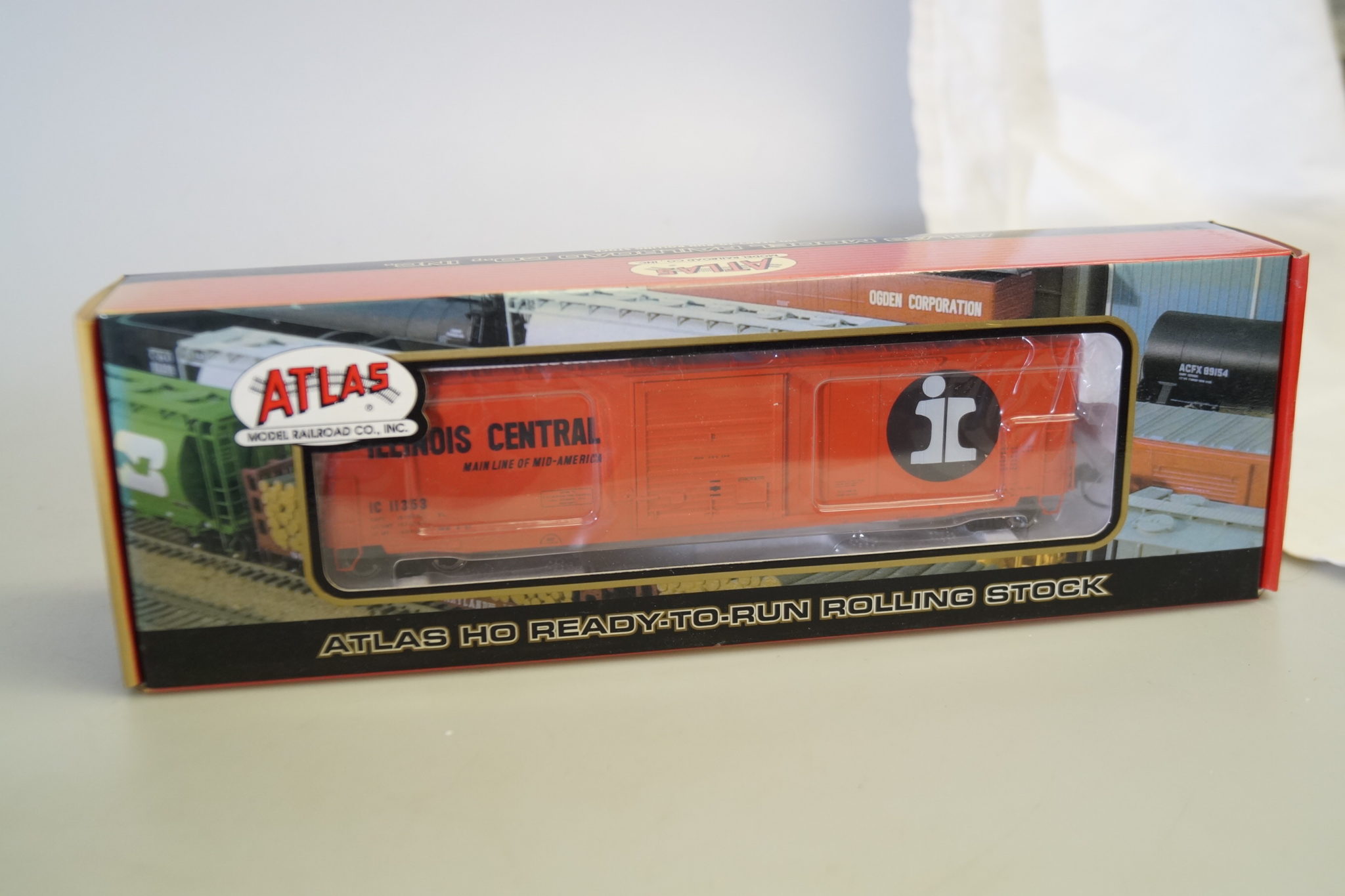 h0: Atlas 1332-3 US-Precision Design Box Car Illinois Central #11353, neuw./ovp