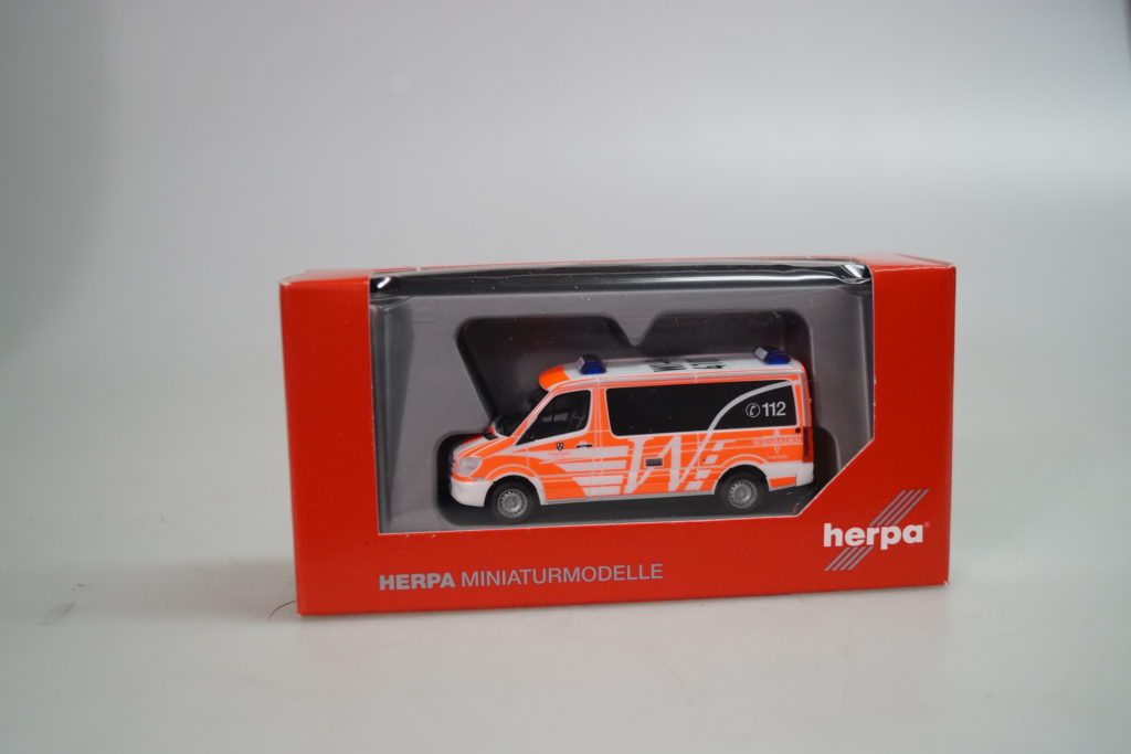 Herpa Modellino Auto Mercedes-Benz Sprinter Ambulanza | Scala 1:87 | Miniatura In Plastica | Veicolo Di Soccorso Per Collezionisti | Made In Germany - 3