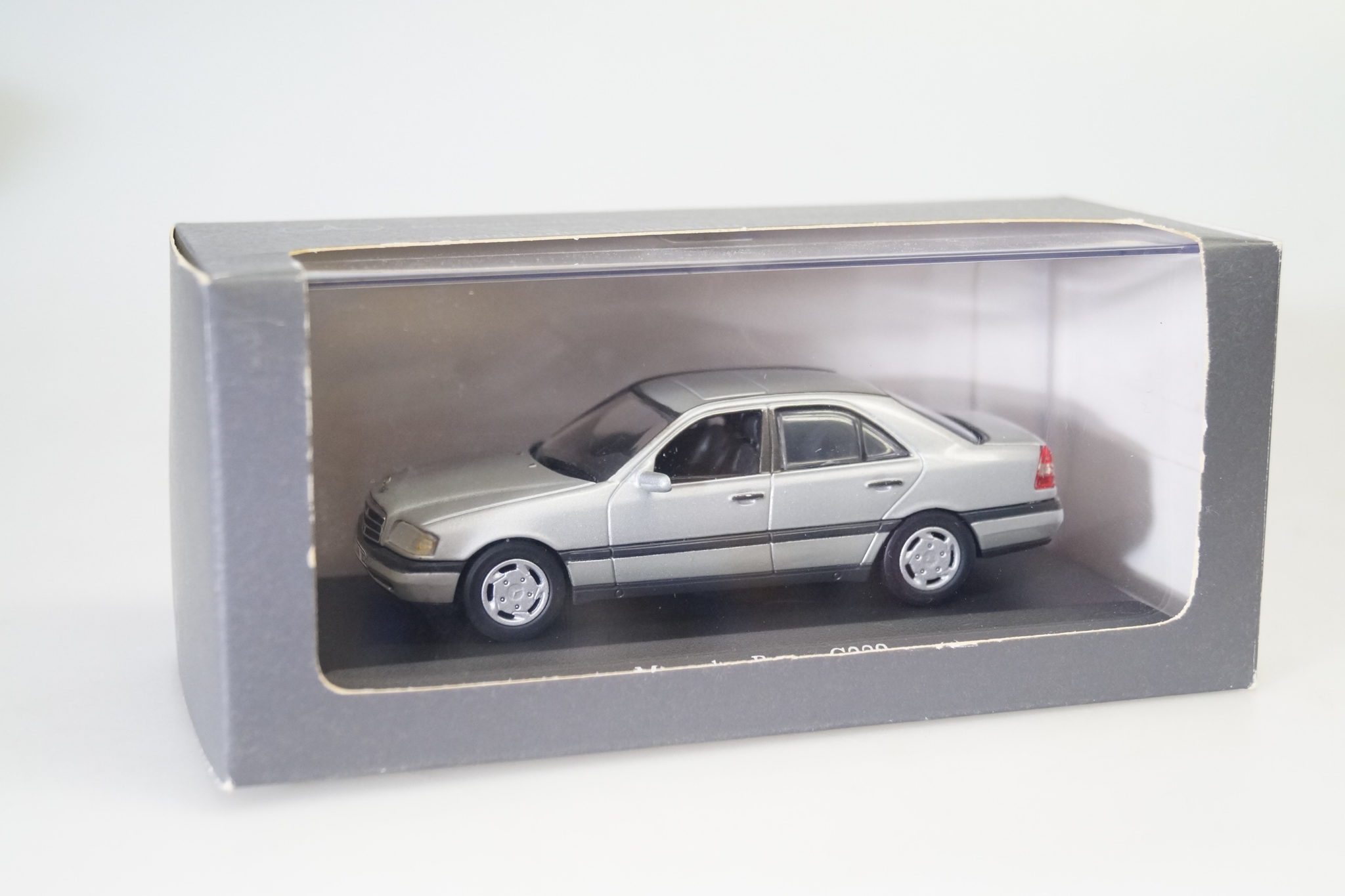 1:43 Minichamps MB B66005705 C-Klasse silber, neu