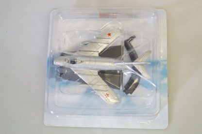 1:100 De Agostini  Russ.Kampfflieger MIG-17, neuw./ovp