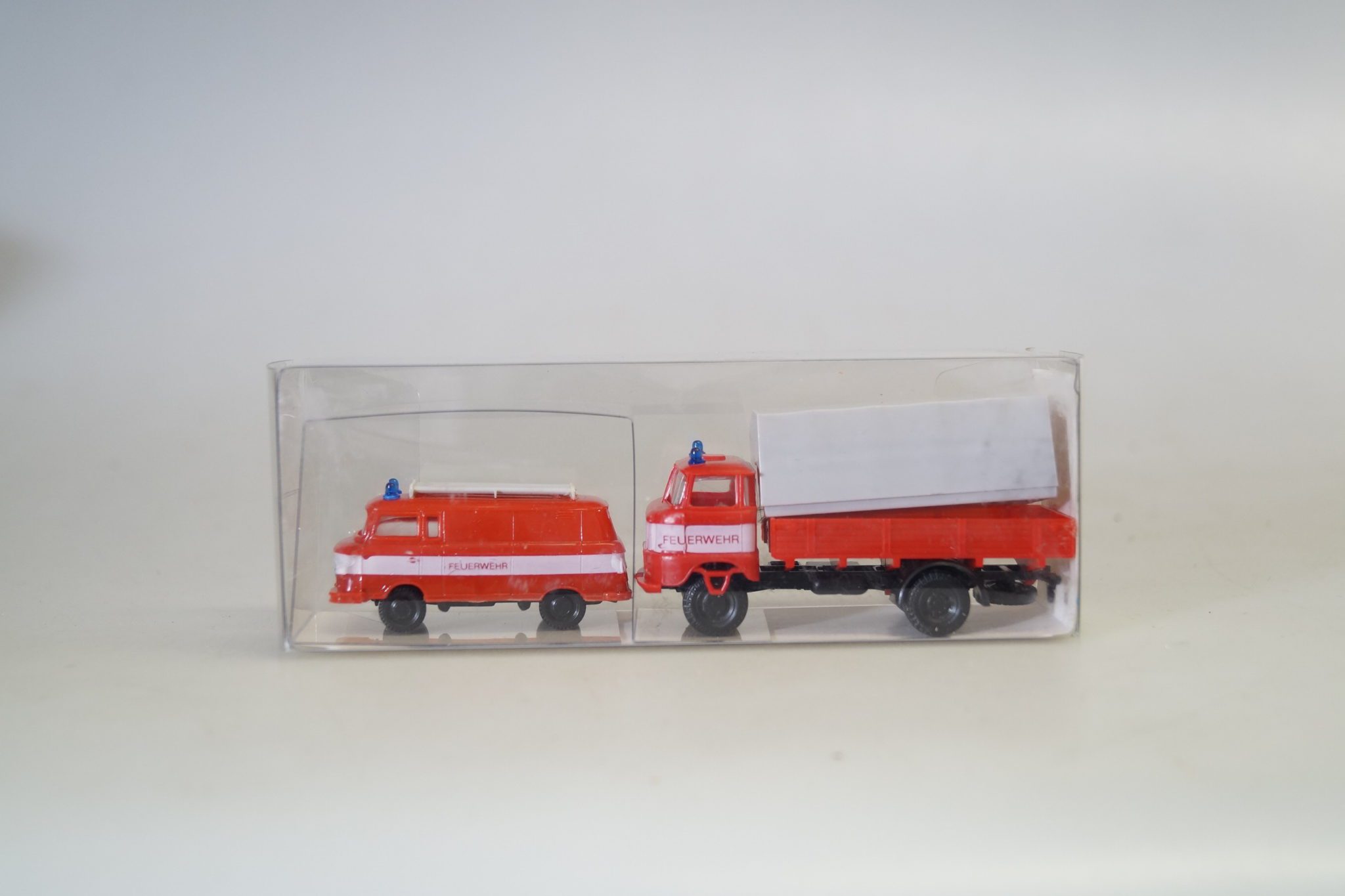 Minicar 1810 &ndash; Telo Per Camion Vigili Del Fuoco IFA W50 Scala H0 1:87 &ndash; Nuovo In Confezione