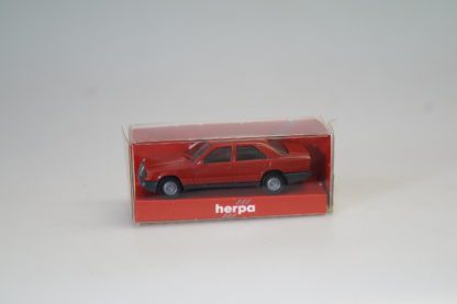 1:87 Herpa 2049 MB 300E dkl.rot, neuw./ovp