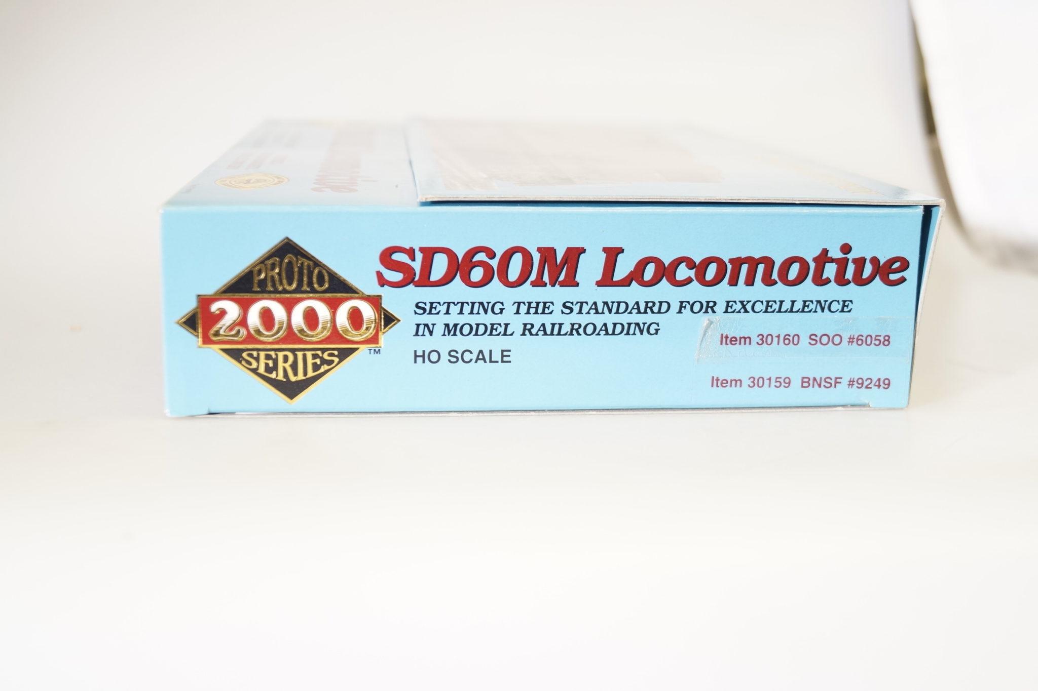 H0 30160 Proto 2000 2 Stück US-Lok SD60M SOO + BNSF #9249 #6058, top/ovp – Bild 3