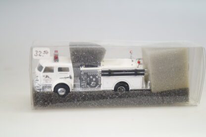 h0 Praline 6007 US-Feuerwehr La France, neuw./ovp