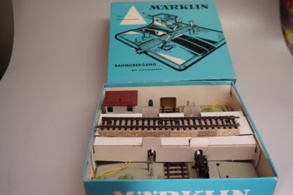 H0: Märklin 7192 Vollautomatischer Bahnübergang M-Gleis, neu