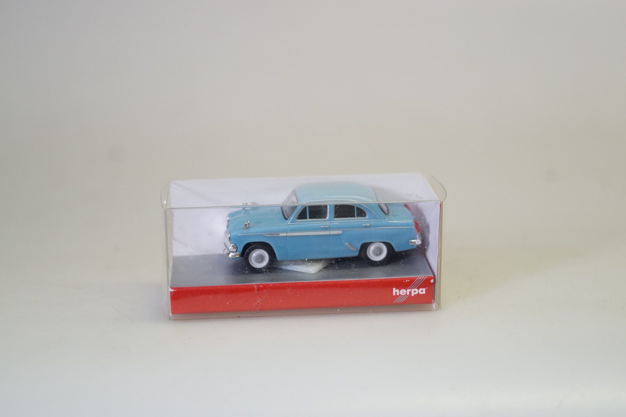 1:87 Herpa 023672 Moskvitch 403 hell-blau, neu