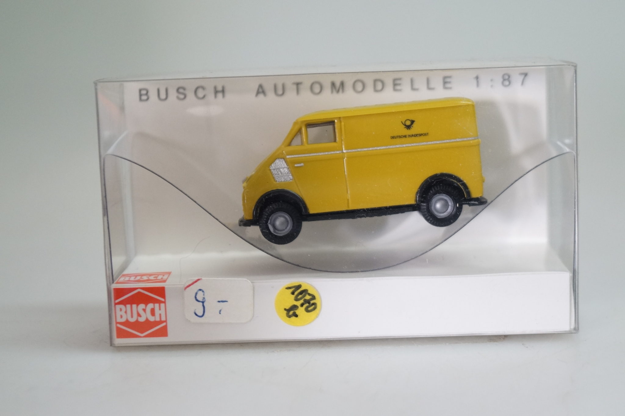 Verschiedene Busch Autos PKW, Lieferwagen H0 / 1:87 Fahrzeuge 
