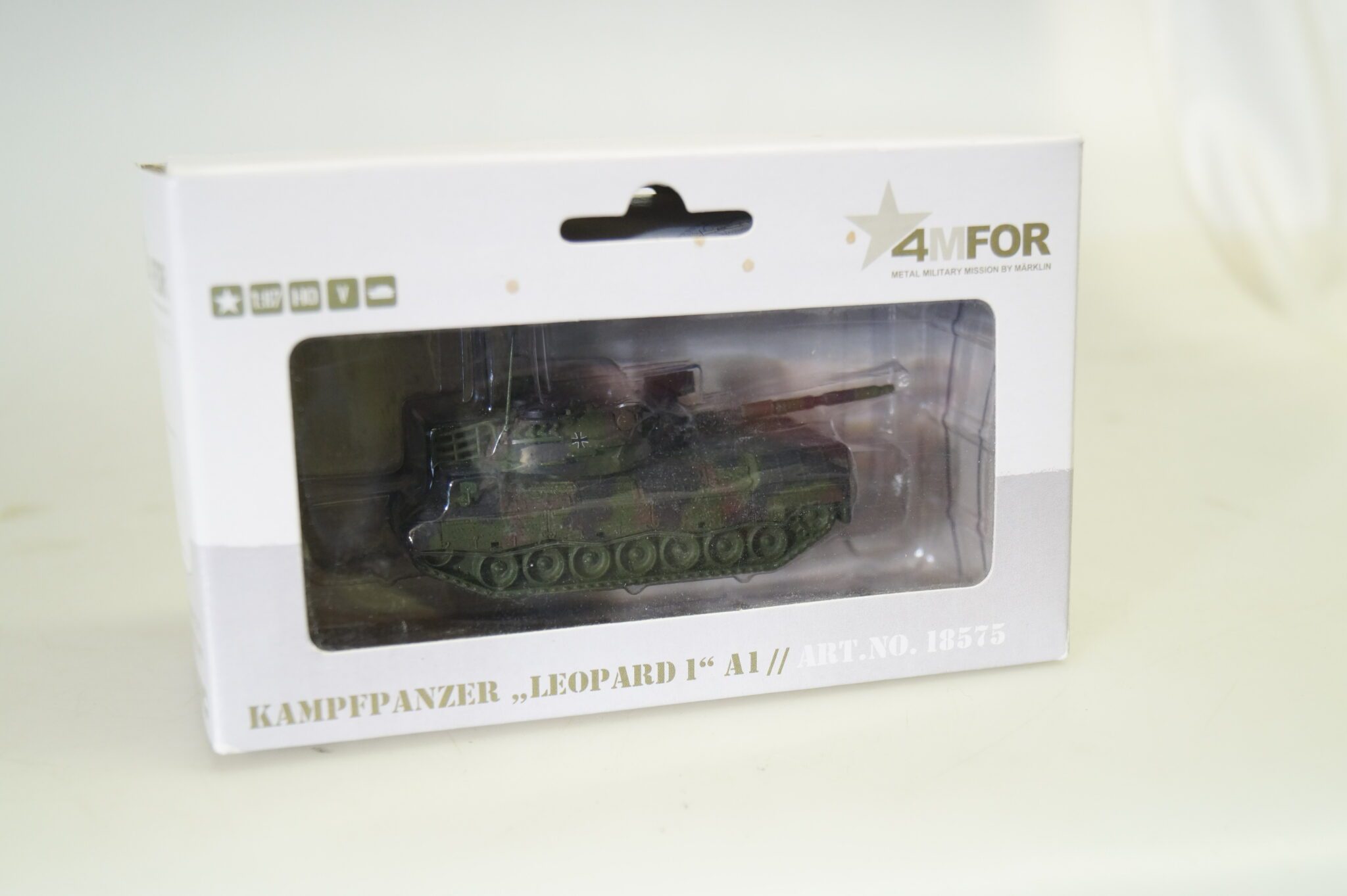 1:87 MÄRKLIN 4MFOR 18575 Leopard 1 A1, neuw./ovp