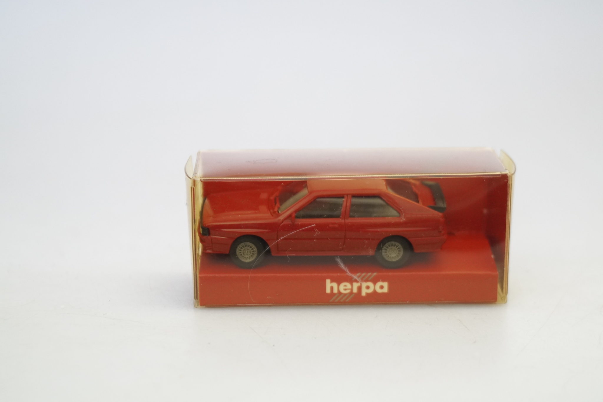 1:87 Herpa Audi quattro dkl.rot, neu