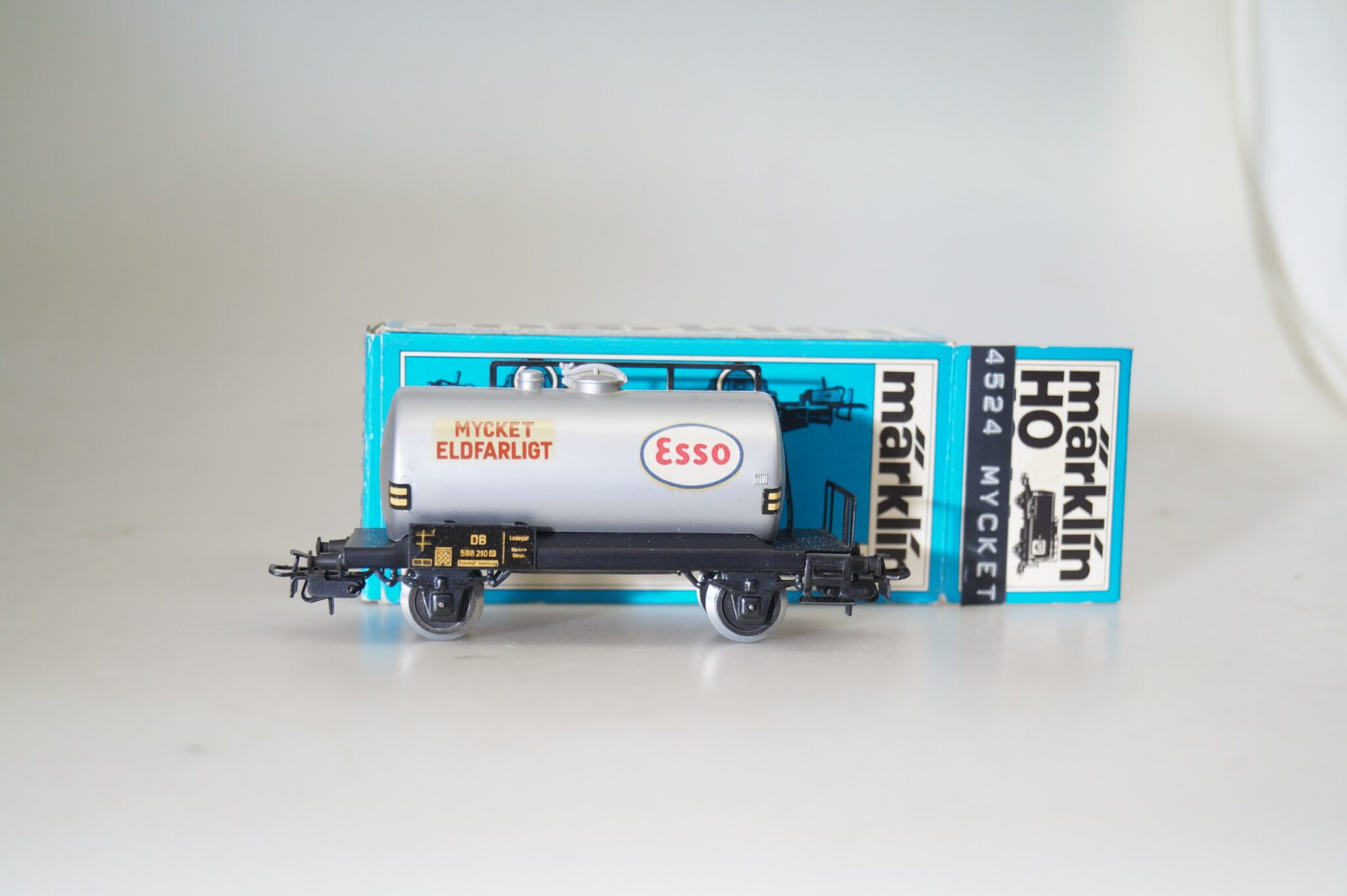 1:87 Märklin 4524 Kesselwagen ESSO Schweden, neuw./ovp