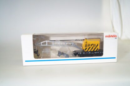 H0: Märklin 4671 Niederbordwagen mit Kran - neuw./weiße ovp