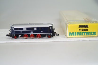 spur N: Minitrix 12800 V16 Diesellok, neu
