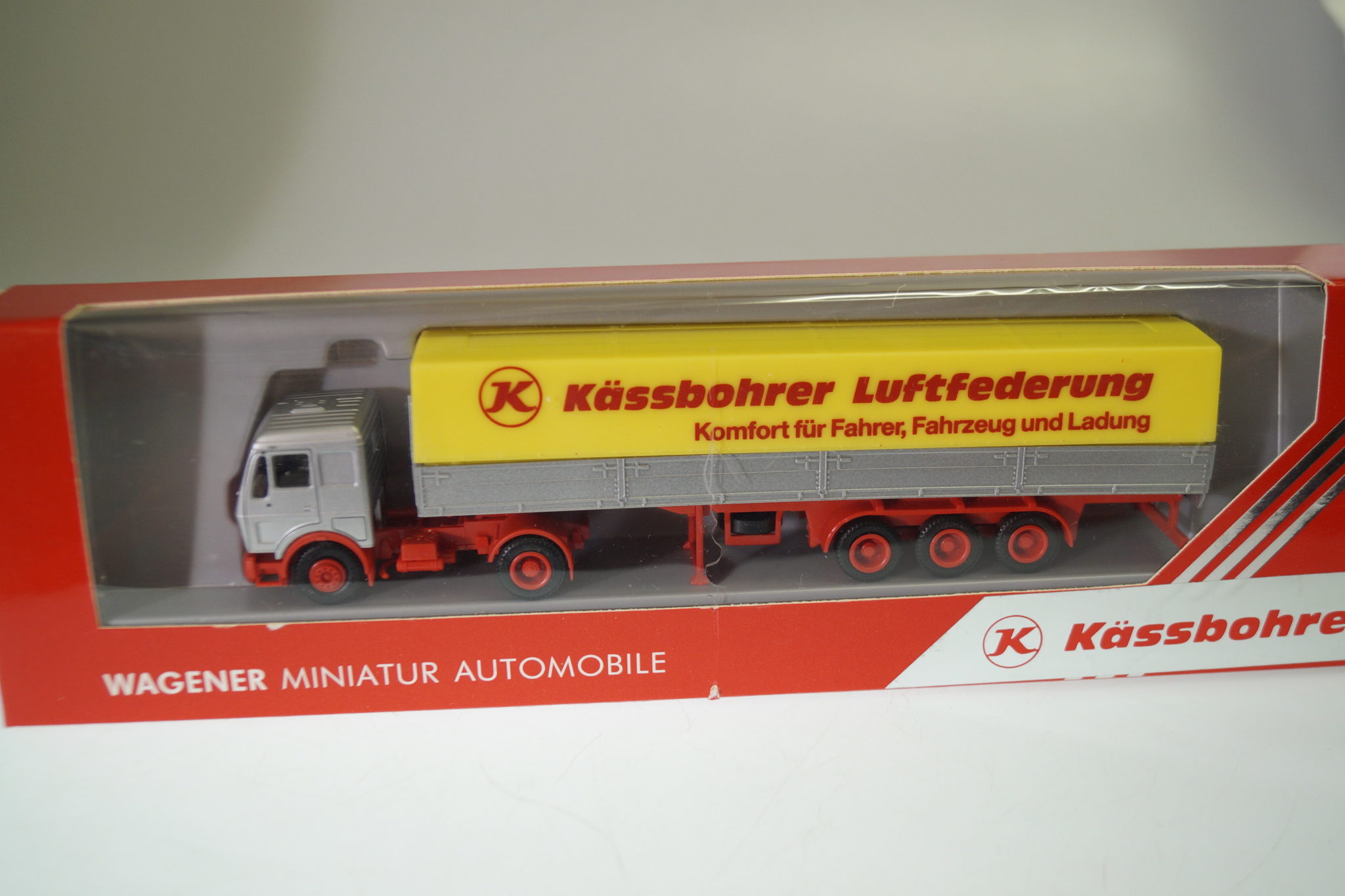 1:87 Herpa SOMO MB SK SZ Kässbohrer Luftfederung, neu