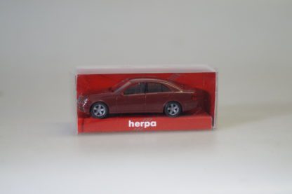 1:87 Herpa  MB W204 E-Klasse dkl.rot, neuw./ovp