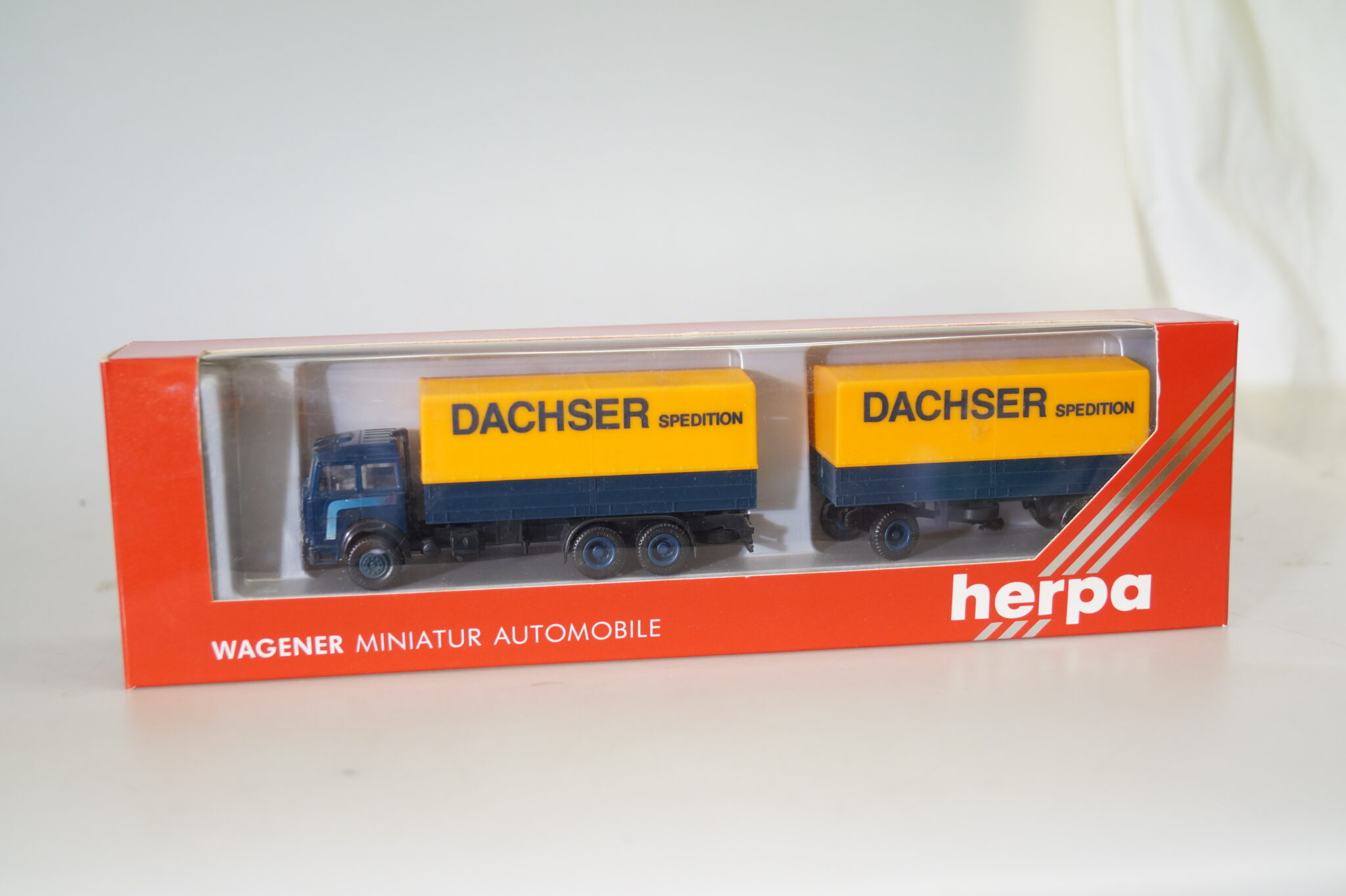 (859050) 1:87 Herpa 808292 MAGIRUS DEUTZ “DACHSER”, NEU/Herpa-VP