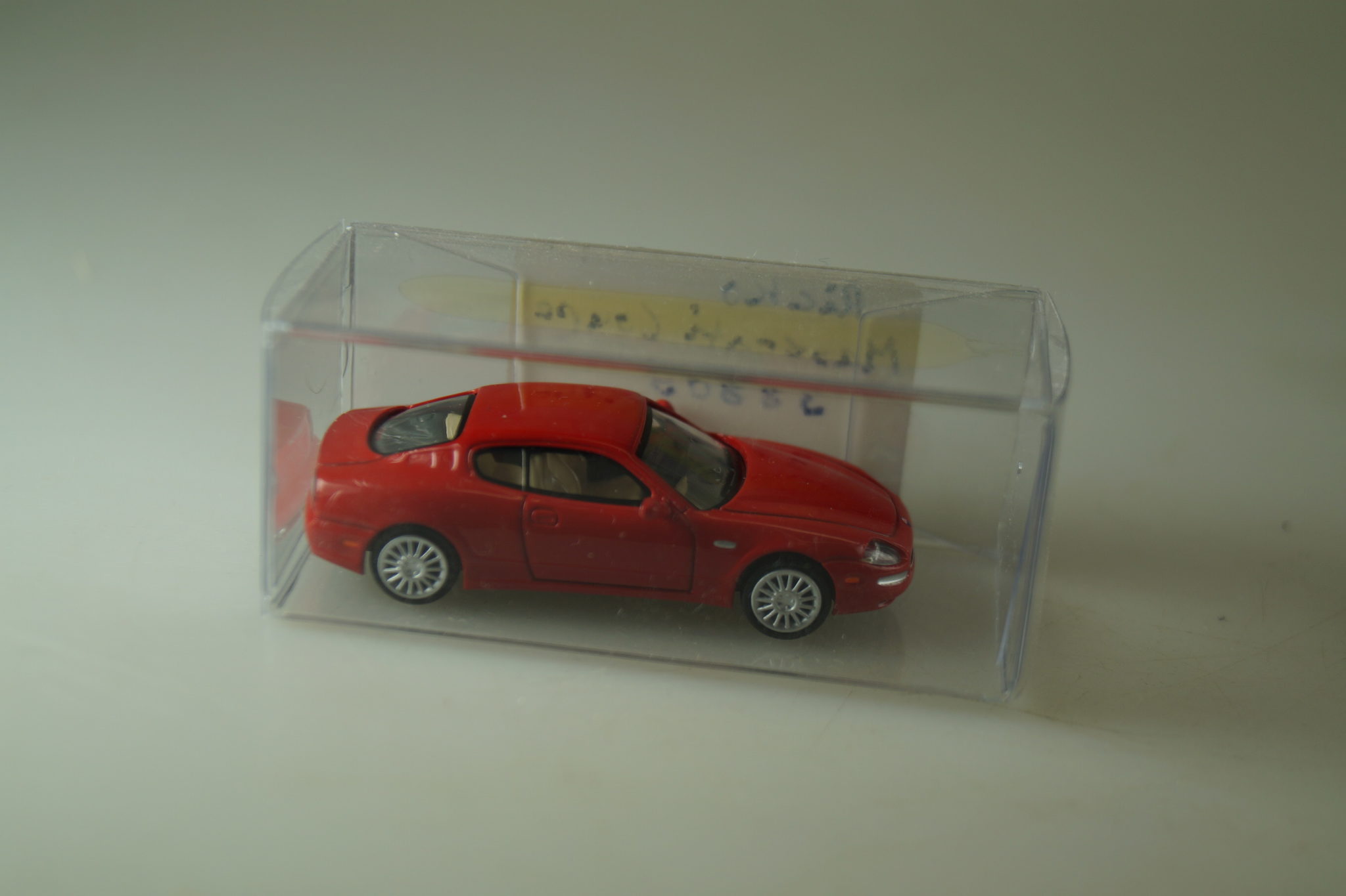 h0 Ricko 38805 Maserati Coupé 'rot' – top
