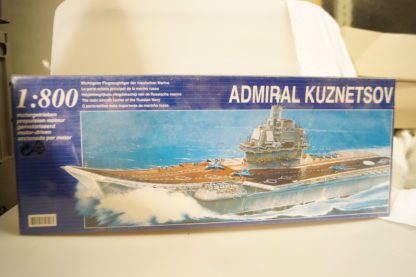 Belmonte 1:800: Flugzeugträger Kuznetsov + Motor, neu/ovp