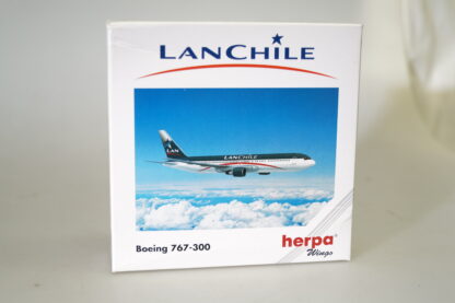 1:500 Herpa Wings 502894 LANCHILE Boeing 767-300, neuw./ovp