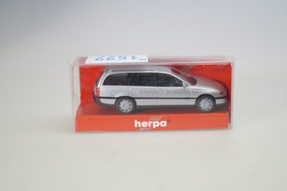 1:87 Herpa 031530 Opel Omega B Caravan silber, neu