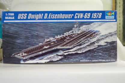 05753 Trumpeter 1:700 Dwight D.Eisenhower, neu/ovp