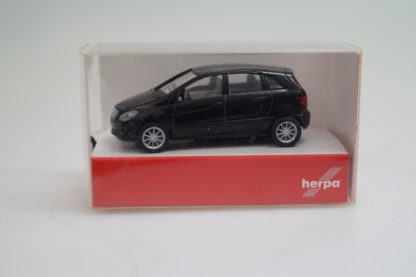 1:87 Herpa 023405 MB B-Klasse schwarz, neu