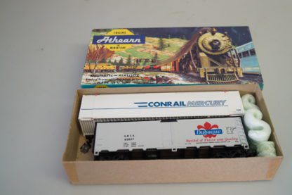 1:87 Athearn 2337, Dubuque 40' Steel Ice Bunker Reefer + Container Conrail, top/ovp