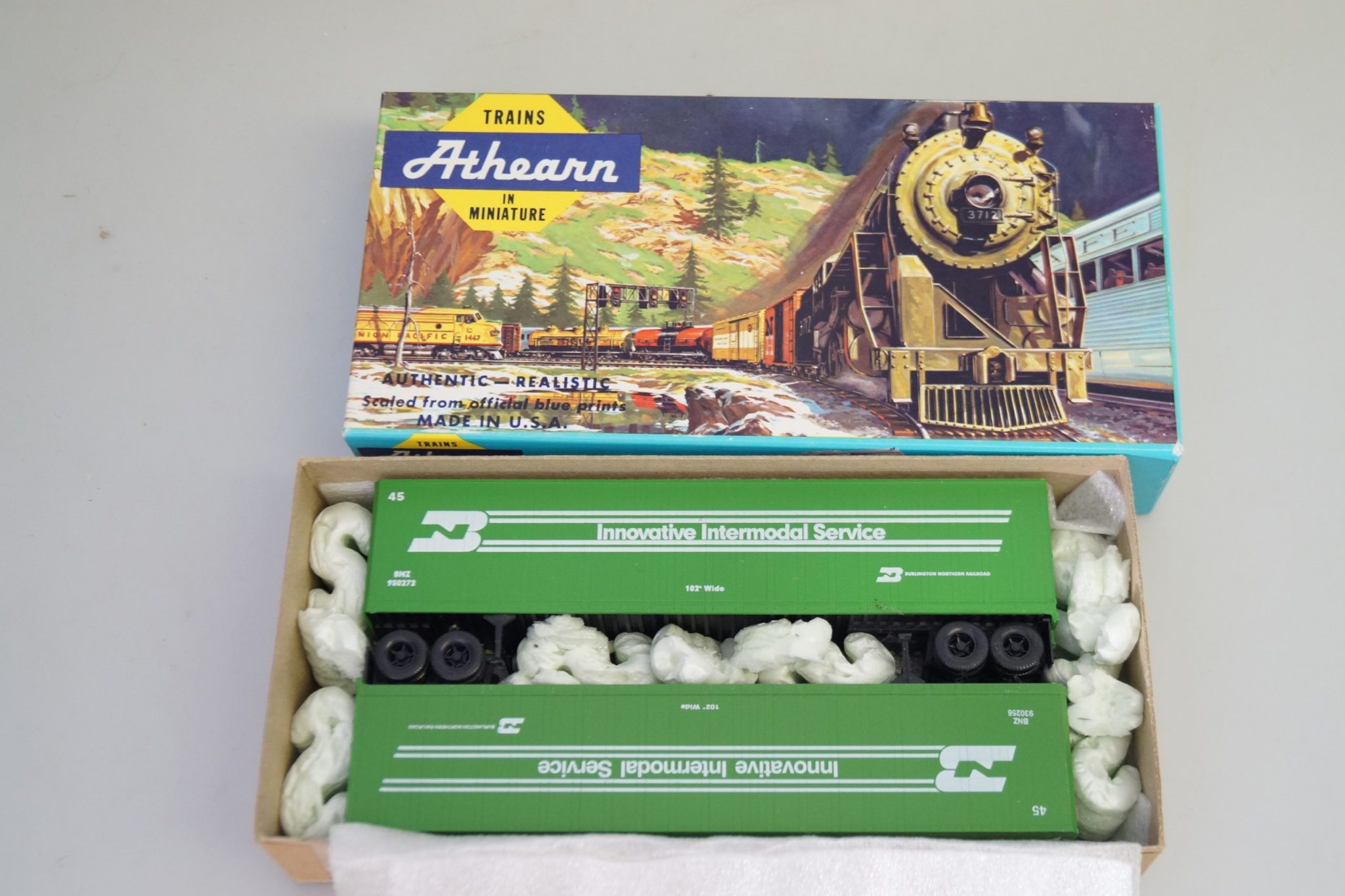 1:87 Athearn 2x Trailer Innovative Intermodal Service, top