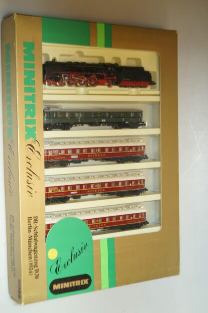 Spur N: Minitrix 11088 DR-Schlafwagenzug D 70 1934, neuw./ovp