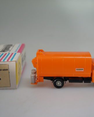 1:87 Permot/Hruska 399 00029 Skoda Müllfahrzeug, neu